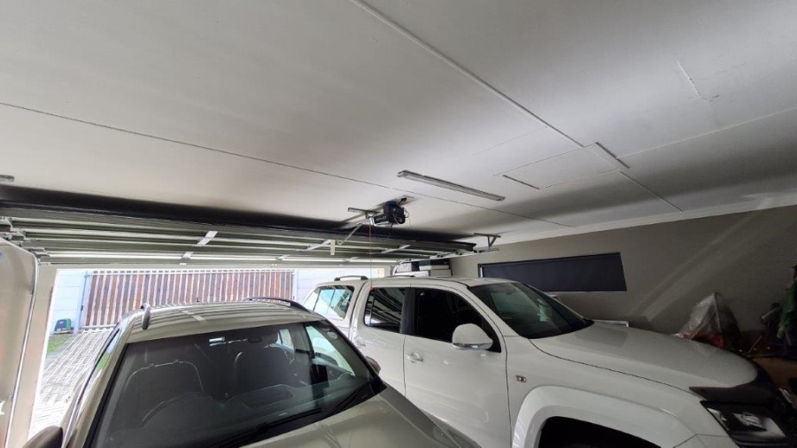 3 Bedroom Property for Sale in Dana Bay Western Cape